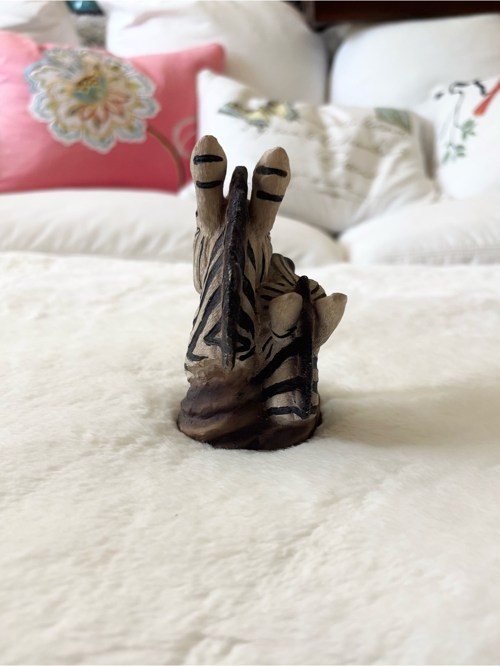 5/$15 🩷 MUST BUNDLE Zebra Family Figurine - Striped Ceramic Sculpture - Picture 5 of 7
